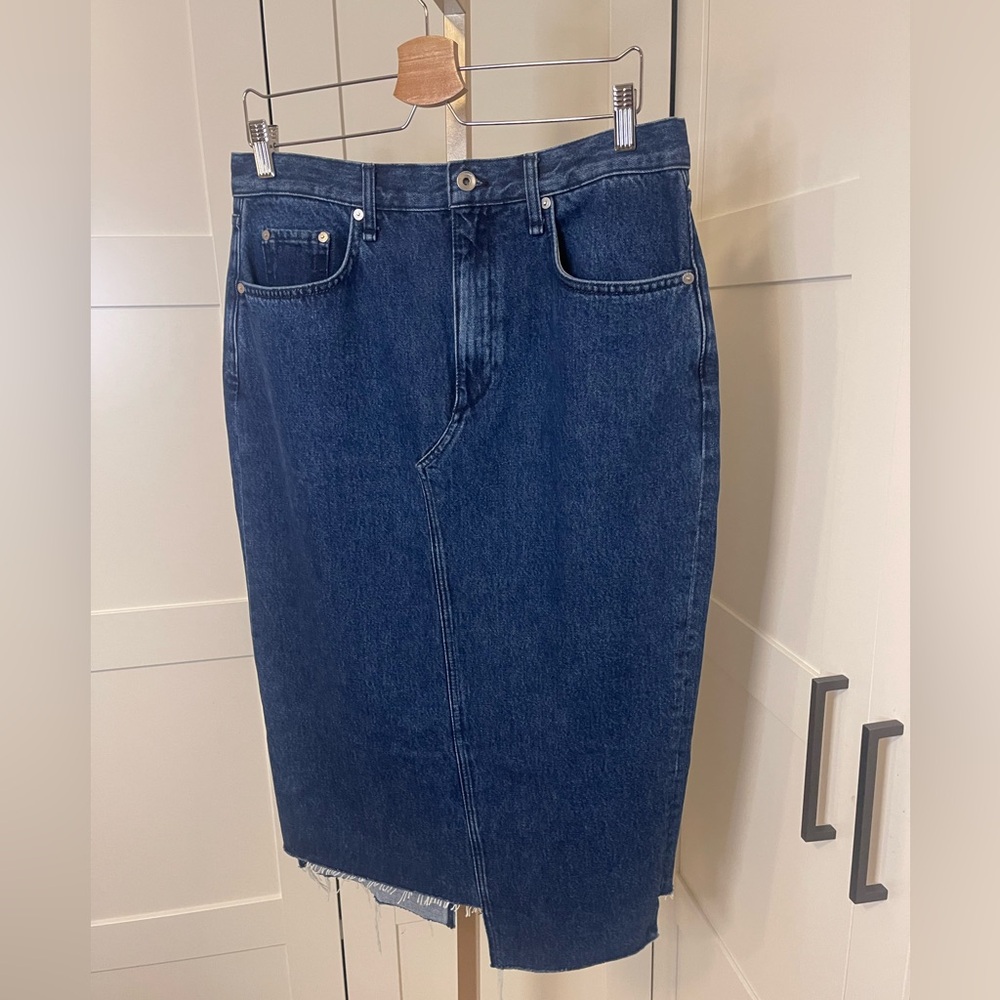 NWT Rag & Bone Sukato Denim Skirt Featuring a Frayed Step Hem Size 31 - Picture 10 of 16